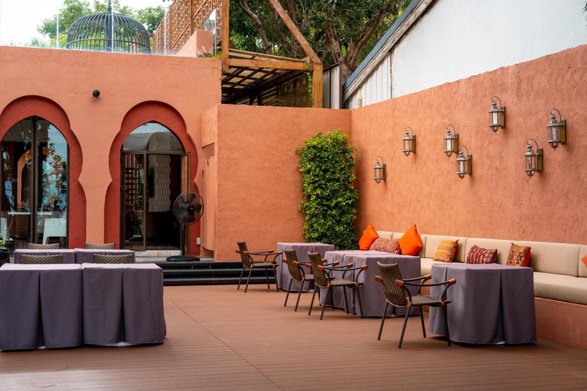 Marrakesh Hua Hin Resort & Spa Exterior photo